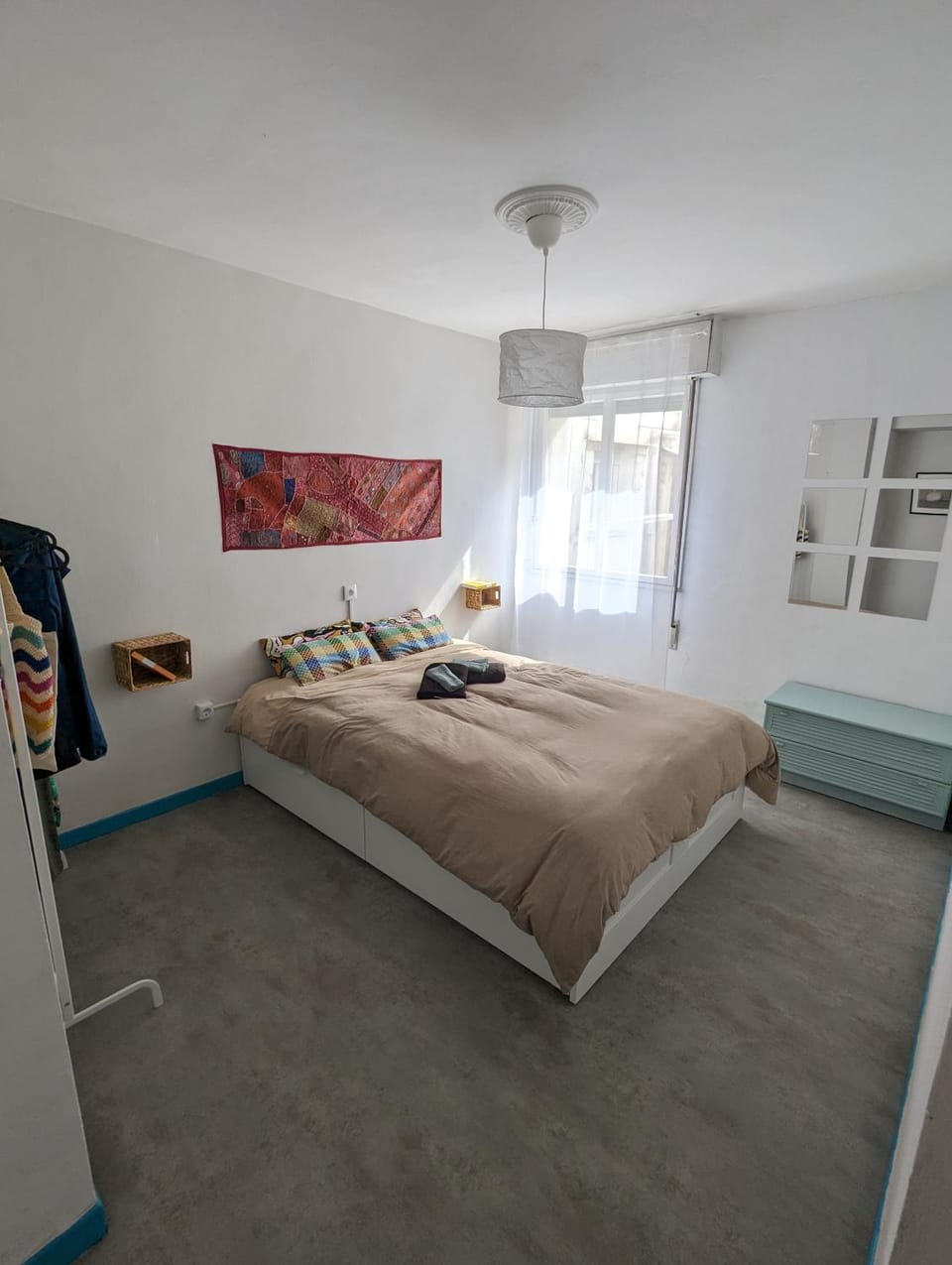 Bed, Photo of the whole room, Bedroom