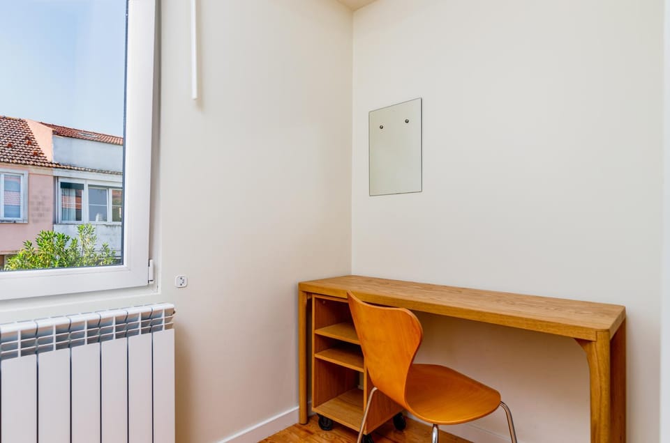 Seating area, Bedroom