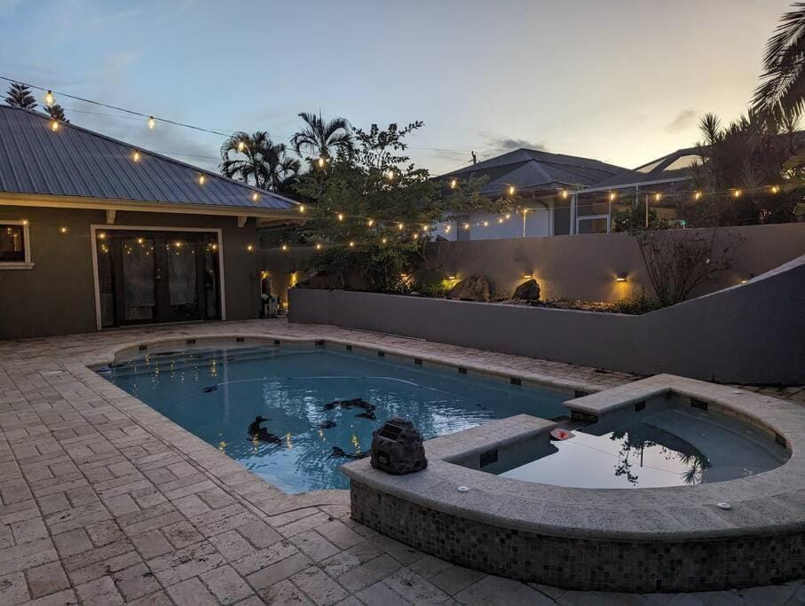 Hot Tub, Pool view, Swimming pool