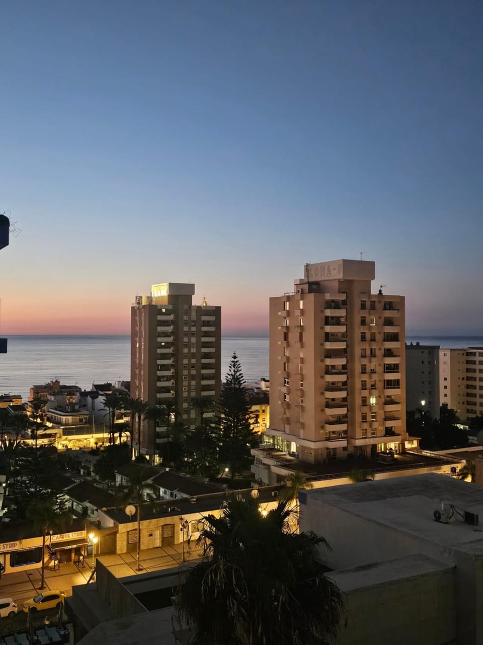 City view, Sea view, Sunrise