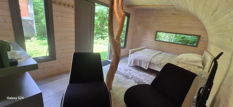 Lepakäbi metsamajakesed Campground/ 
RV Resort in Estonia