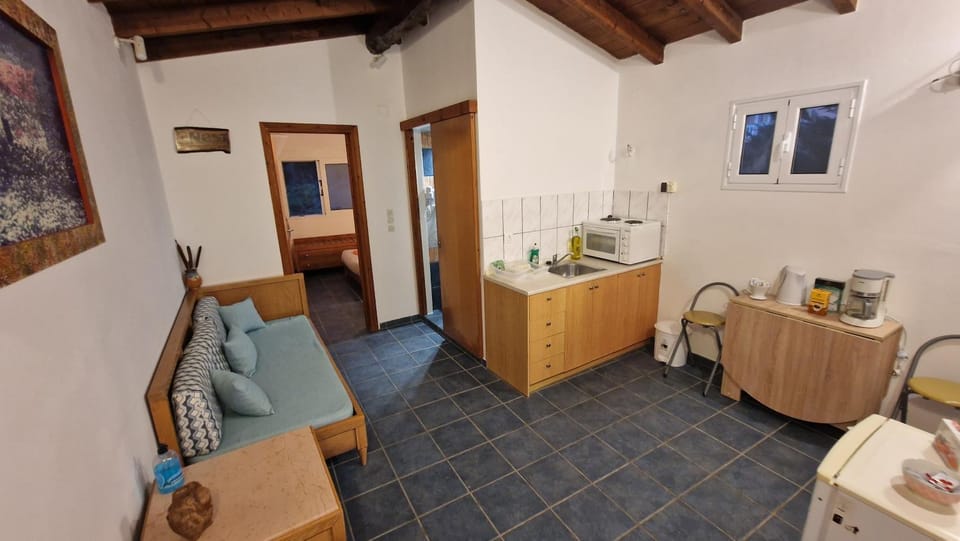 Living room, Photo of the whole room