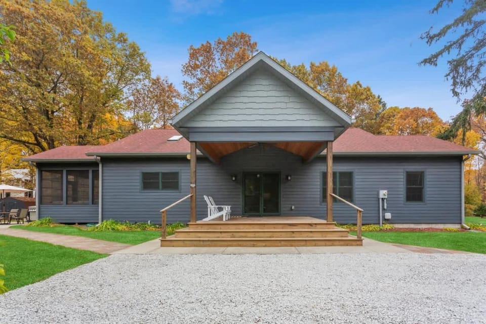 The Dakota by Juniper Holiday + Home House in Chikaming Township