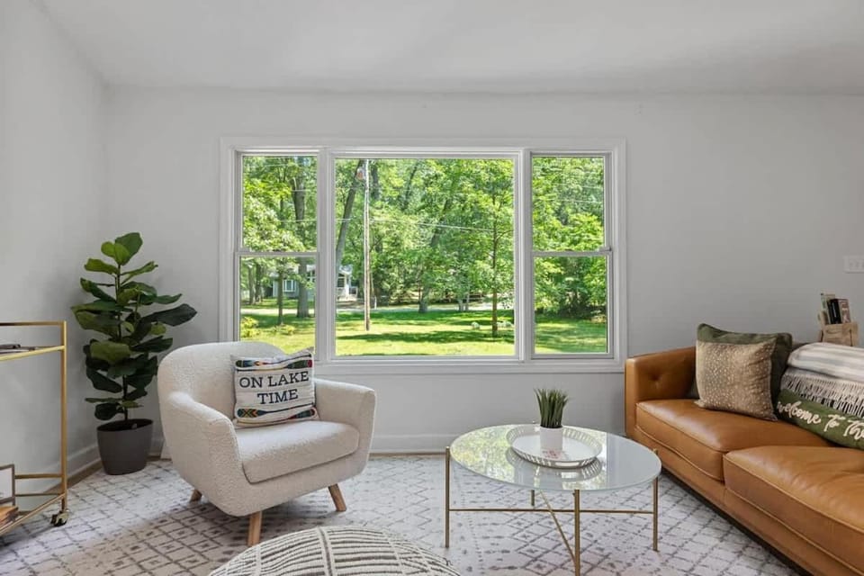 The High Life by Juniper Holiday + Home House in LaPorte County