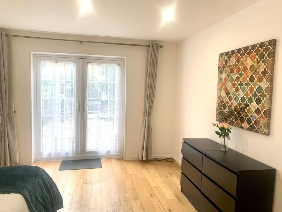 City of London House in London Borough of Southwark