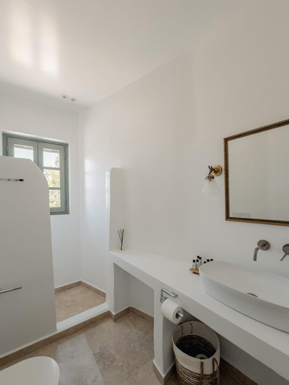 Property building, Bathroom