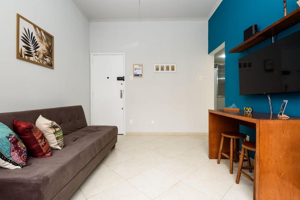 2-Bedrooms 170m from Copacabana Beach | FS 42/505 Apartment in Rio de Janeiro