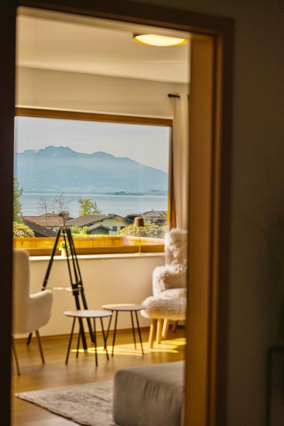 Natural landscape, View (from property/room), Balcony/Terrace, Living room, Seating area, Dining area, Mountain view