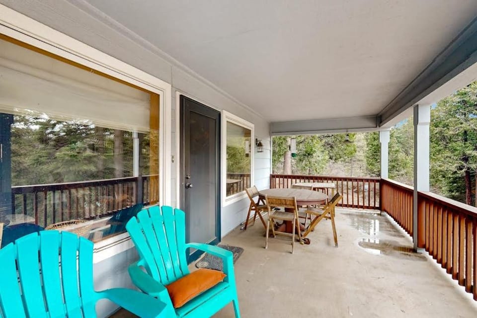 Under The Stars House in Shaver Lake
