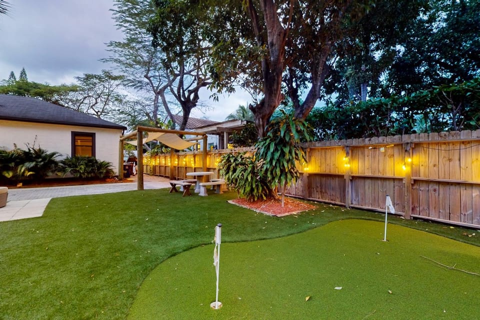 Walking On Sunshine House in Fort Lauderdale