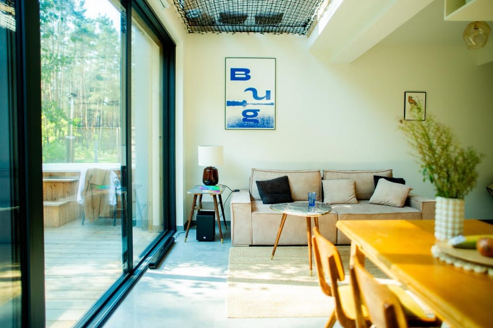 View (from property/room), Balcony/Terrace, Living room, Dining area