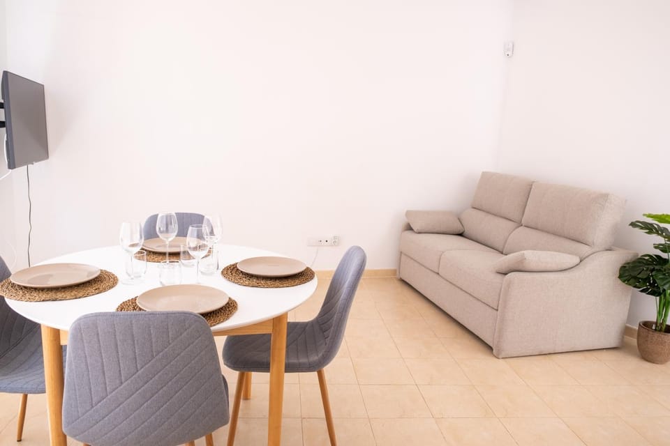 TV and multimedia, Living room, Dining area