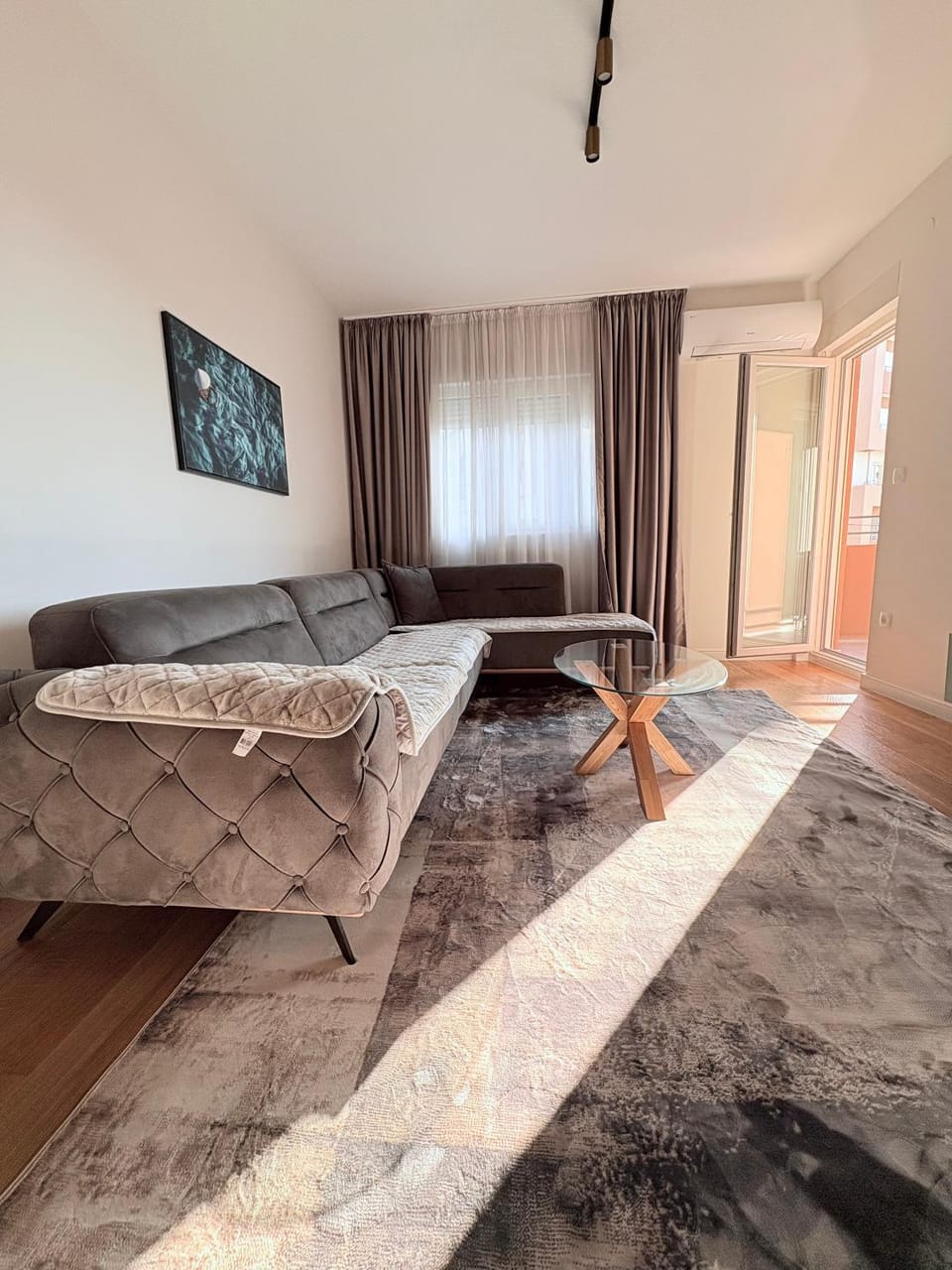 Apartments Central Point 11 & Private Garage Apartment in Podgorica