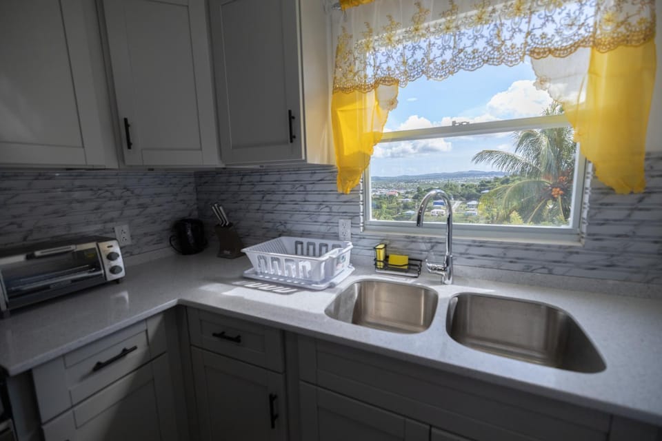 Charming Valley View Studio Apartment in Antigua and Barbuda