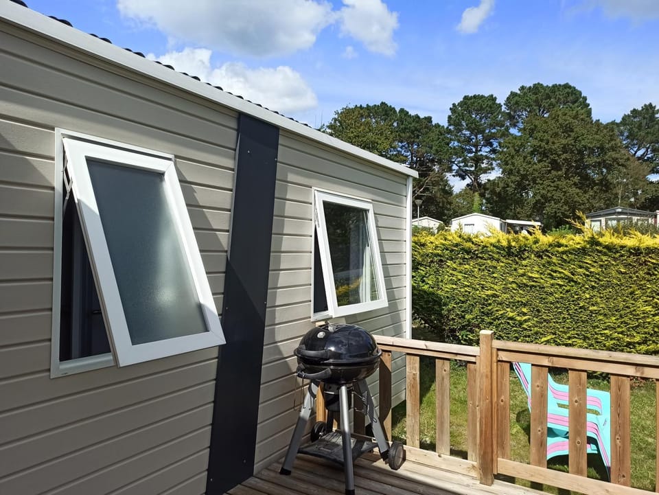 Patio, BBQ facilities