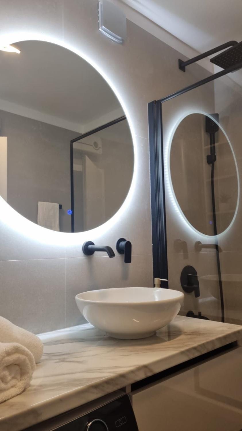 Shower, Bathroom