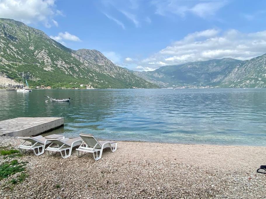 Lovely Beach House with Own Beach & SUP for Guests House in Kotor Municipality