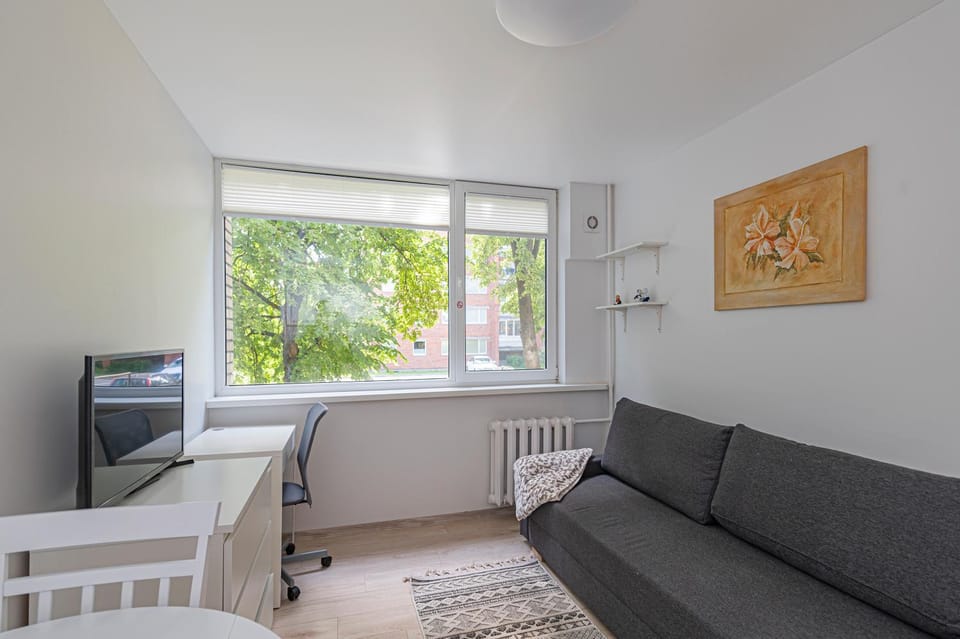 TV and multimedia, Kitchen or kitchenette, Living room, Seating area, Dining area