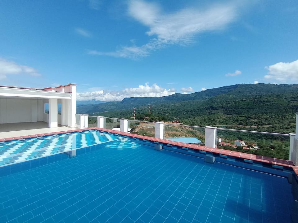 Swimming pool, Swimming pool