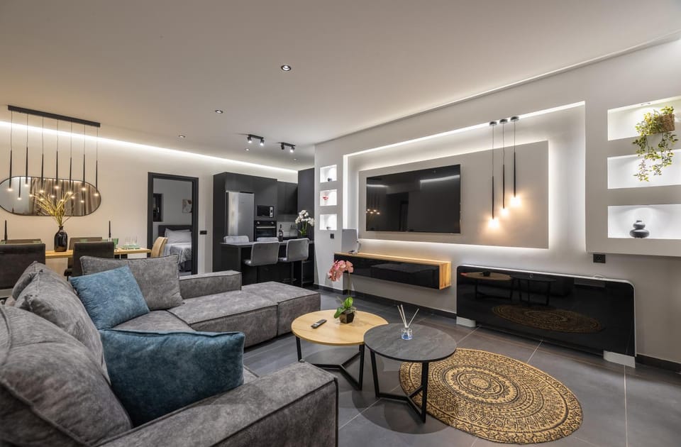 Communal lounge/ TV room, TV and multimedia, Living room, Photo of the whole room, Seating area, Evening entertainment