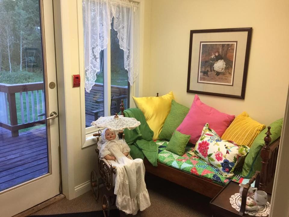 Summer, Seating area, Internal: Not applicable to any particular room