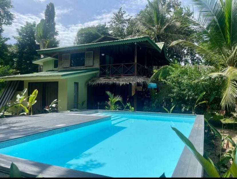 Punta Uva Puerto Viejo Beach Front House with Swimming Pool House in Panama