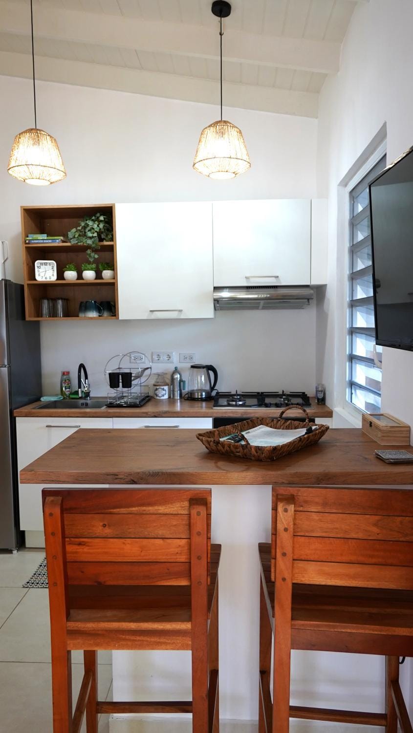 Seating area, kitchen