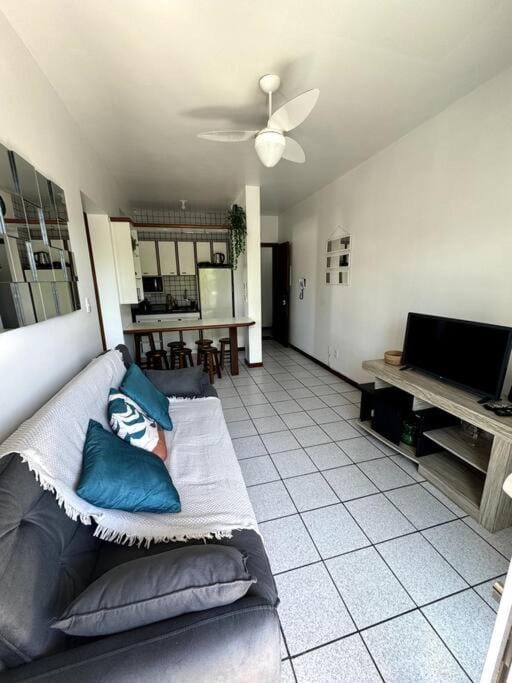 Ap no centrinho de Canasvieiras ,2 quadras mar Apartment in Florianopolis