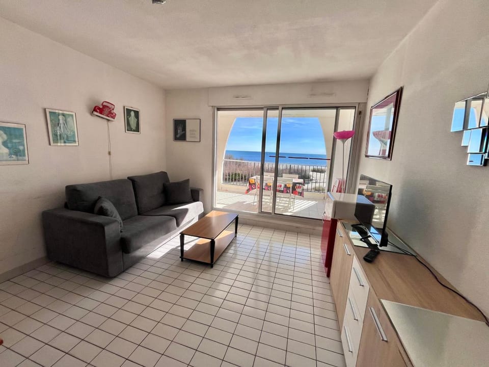 Appartement T2 6p, face mer, La Grande-Motte - FR-1-716-39 Apartment in La Grande-Motte