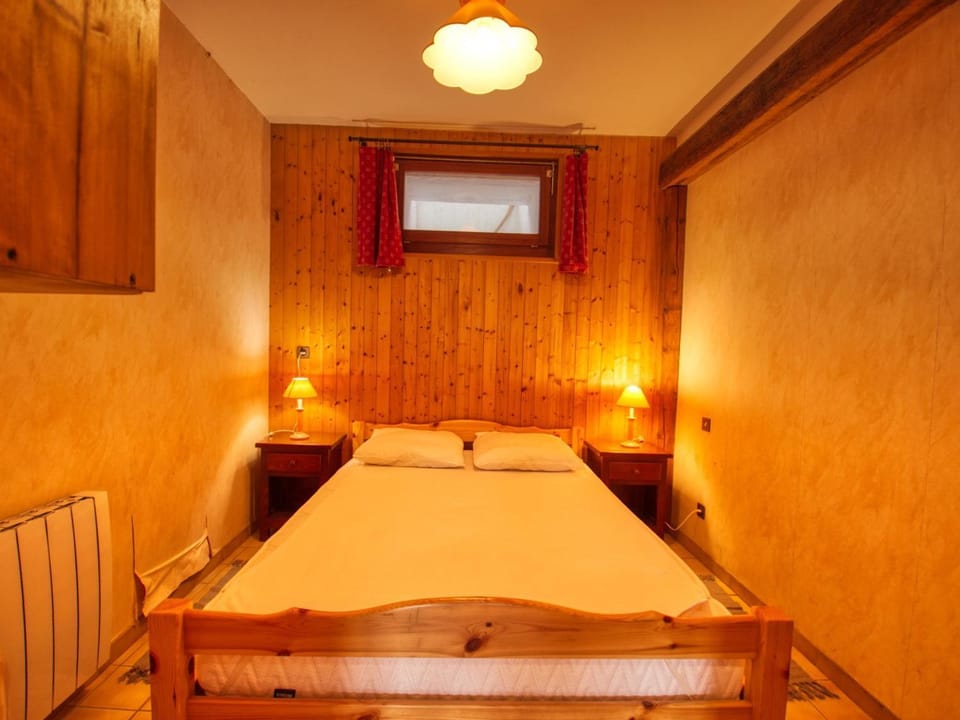 Appartement 6p à Samoëns avec parking, proche télécabine - FR-1-642-90 Cabin in Samoëns