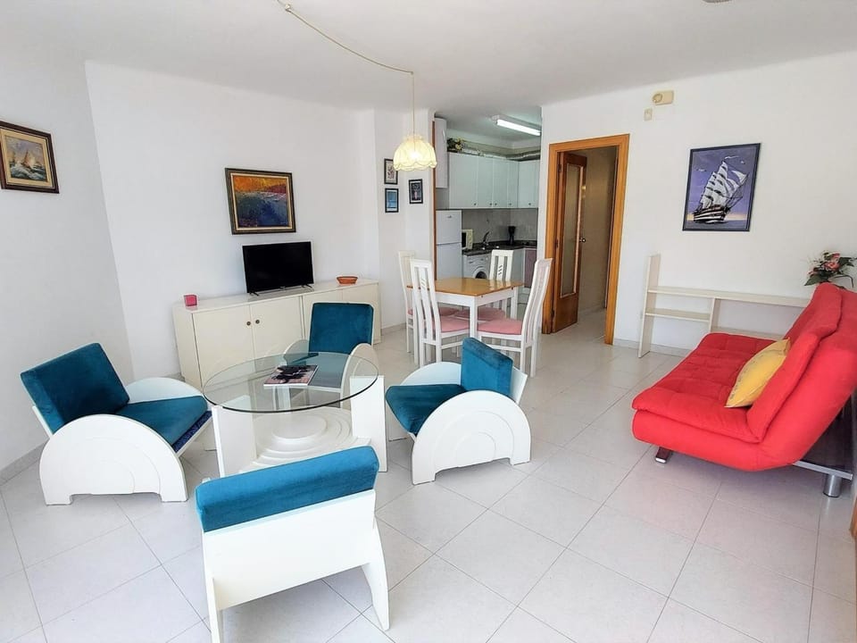 Ático en Grifeu, Llançà: Terraza, Playa a 100m, 1 Habitación, Admite Mascotas - ES-170-91 Apartment in Alt Empordà