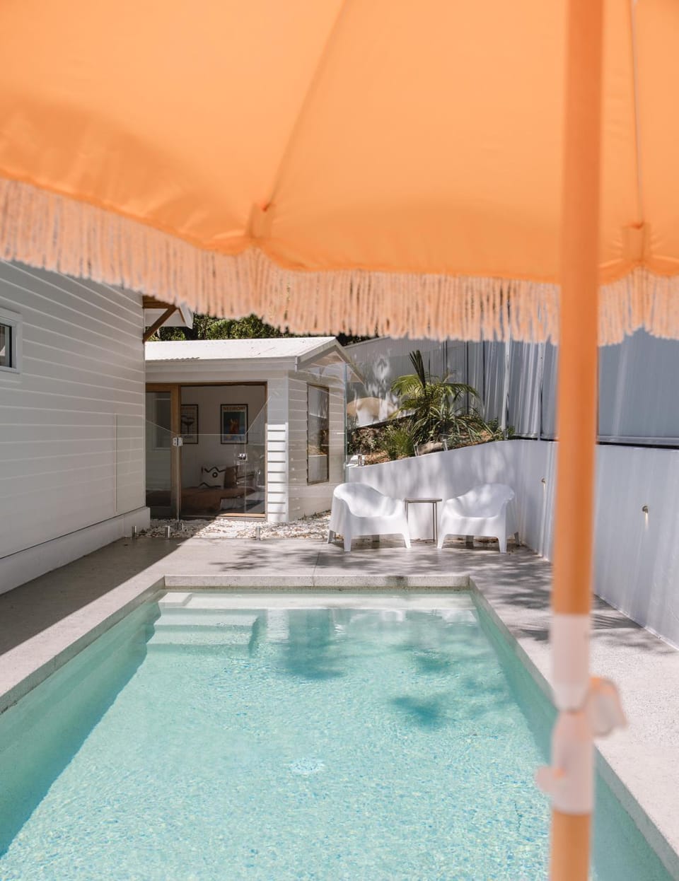Swimming pool, sunbed