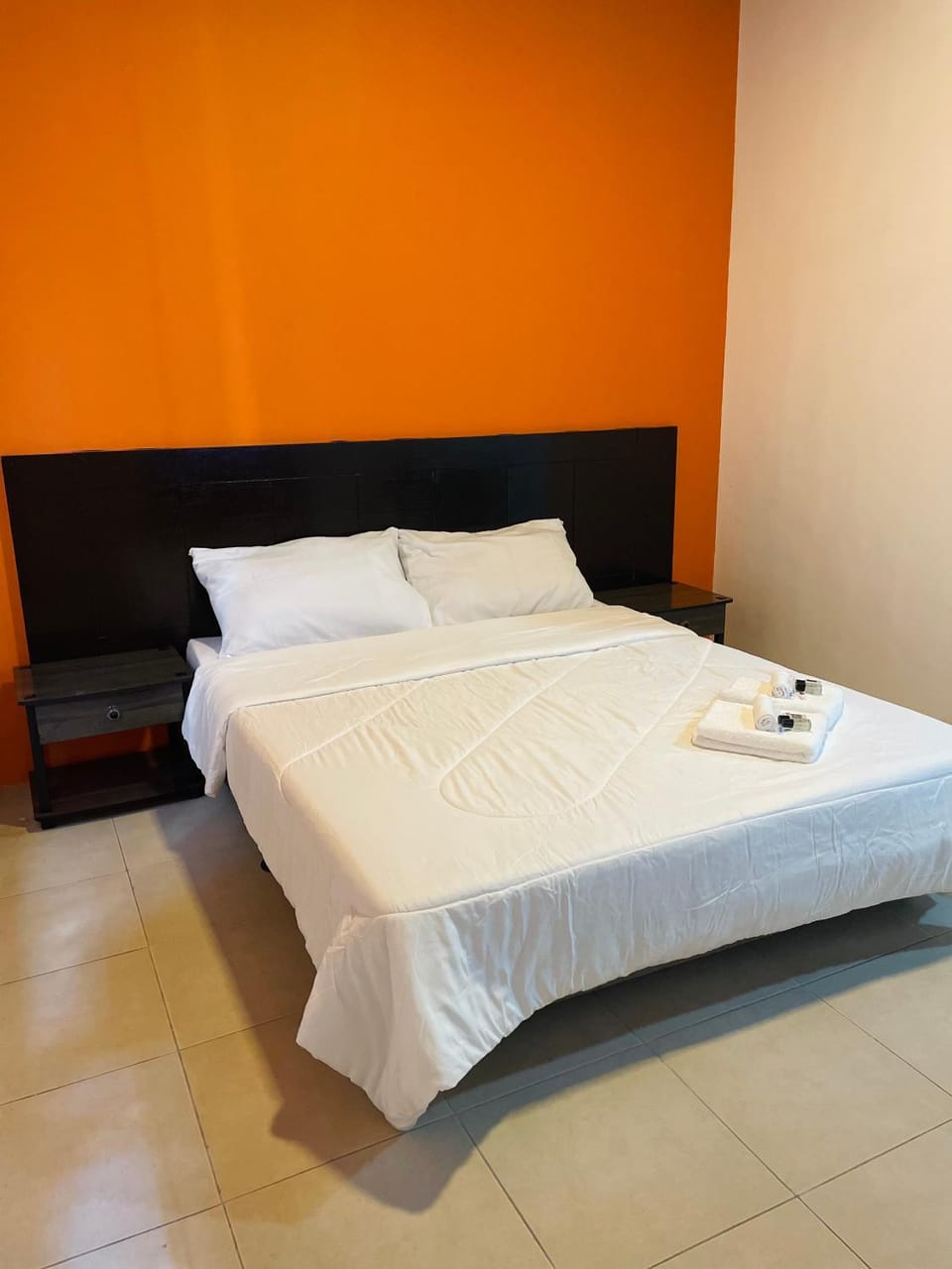 Bed, Dining area, wardrobe, air conditioner