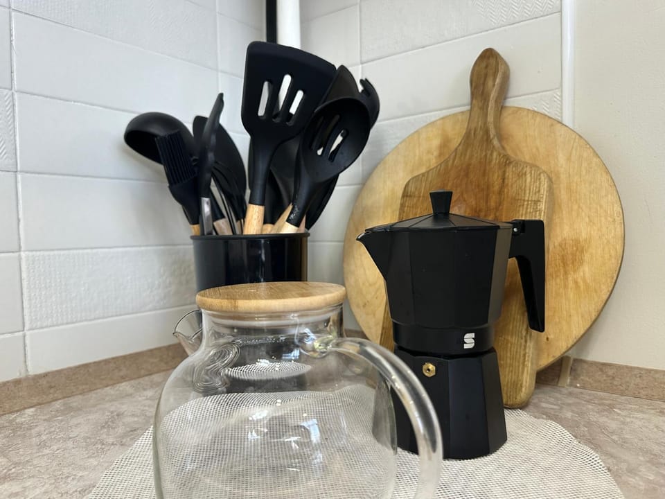 Coffee/tea facilities, Kitchen or kitchenette