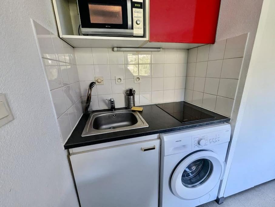 Studio 105 - Calme & Tout Equipé avec Parking Gratuit Apartment in Grenoble