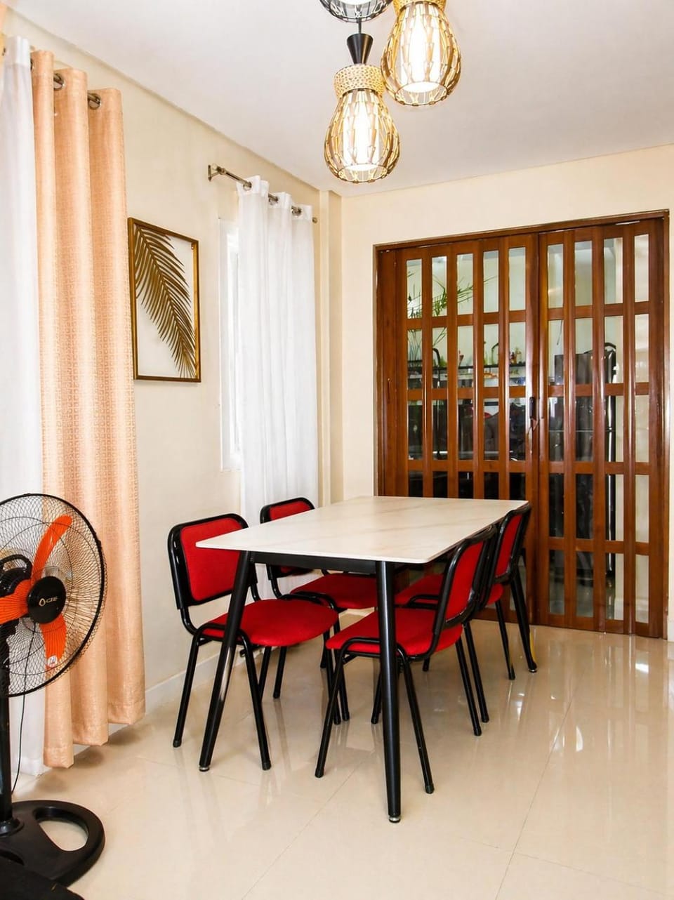 Living room, Dining area