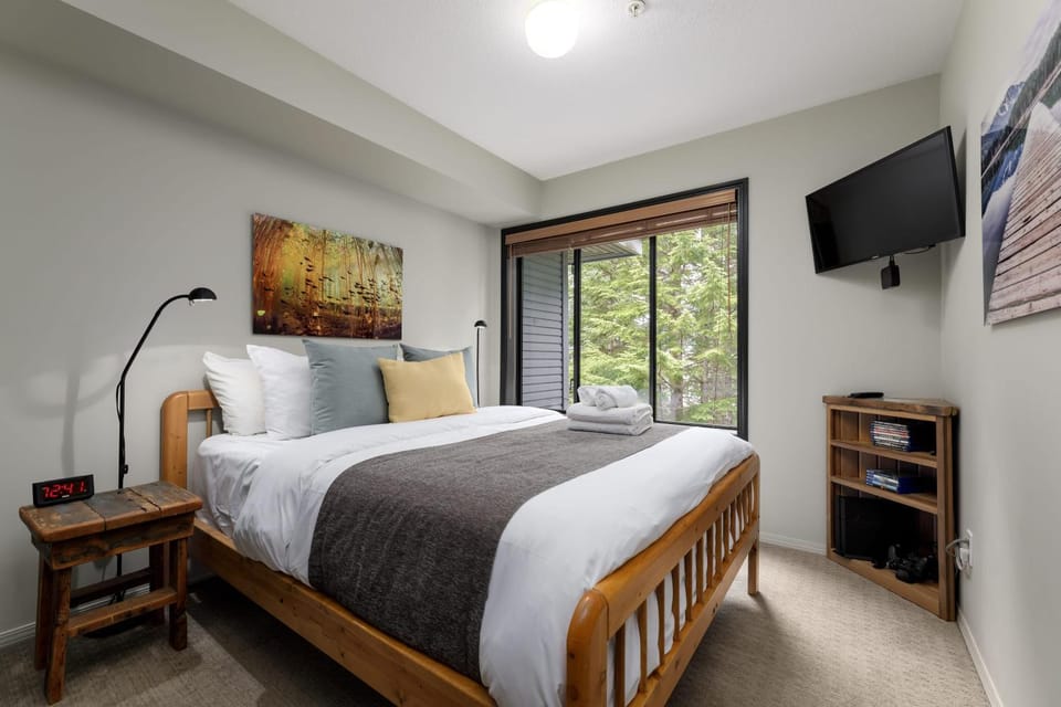Spacious 3BR Condo in Whistler Apartment in Whistler