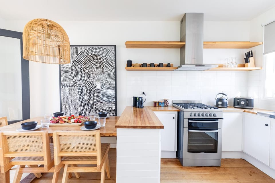 Ocean Escape, Pet Friendly House in Ocean Grove
