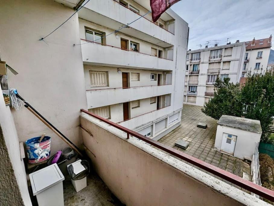 Chambre au Cœur Grenoble - Calme & Tout Equipé avec WIFI Apartment in Grenoble