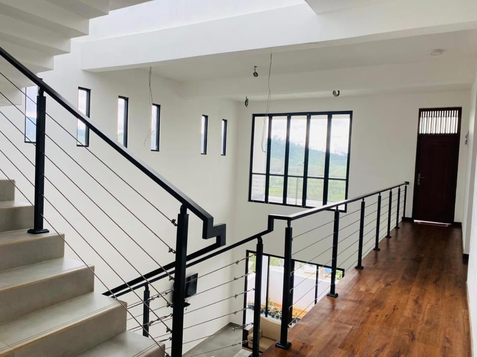 Kottagala White House Bed and Breakfast in Central Province
