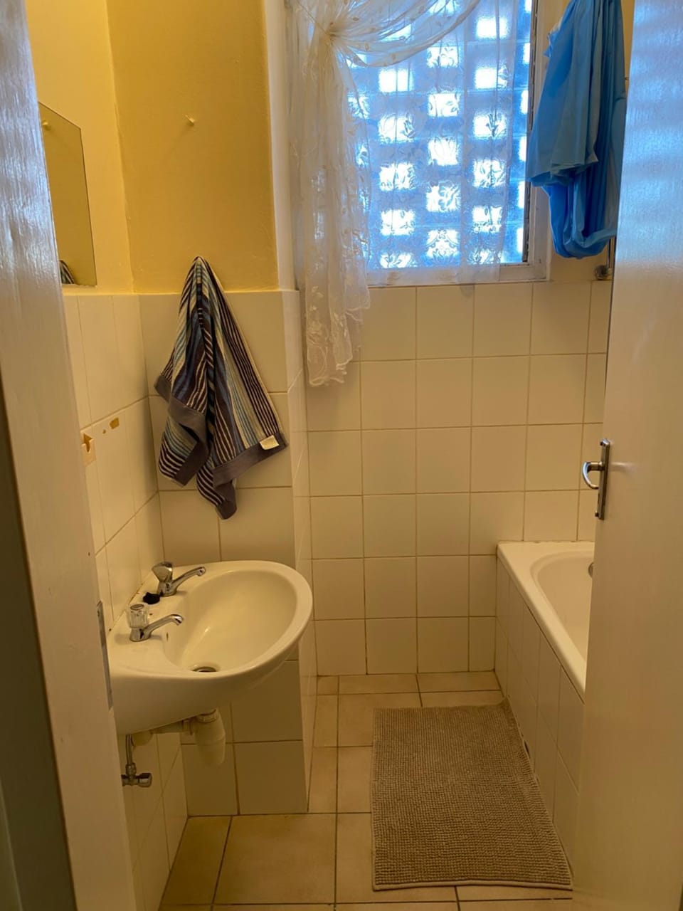 Bathroom, Bath