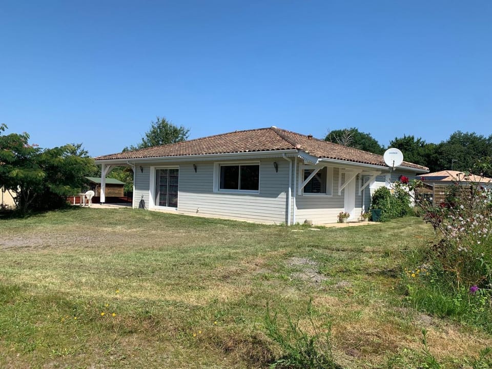 Villa familiale Bassin Arcachon House in Mios