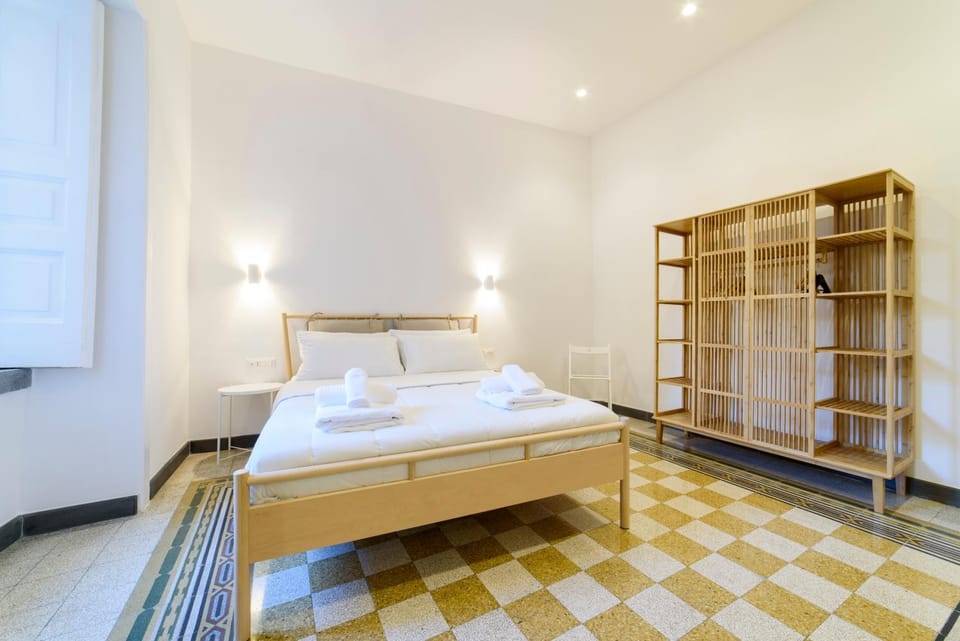 Bed, Photo of the whole room, Bedroom, wardrobe