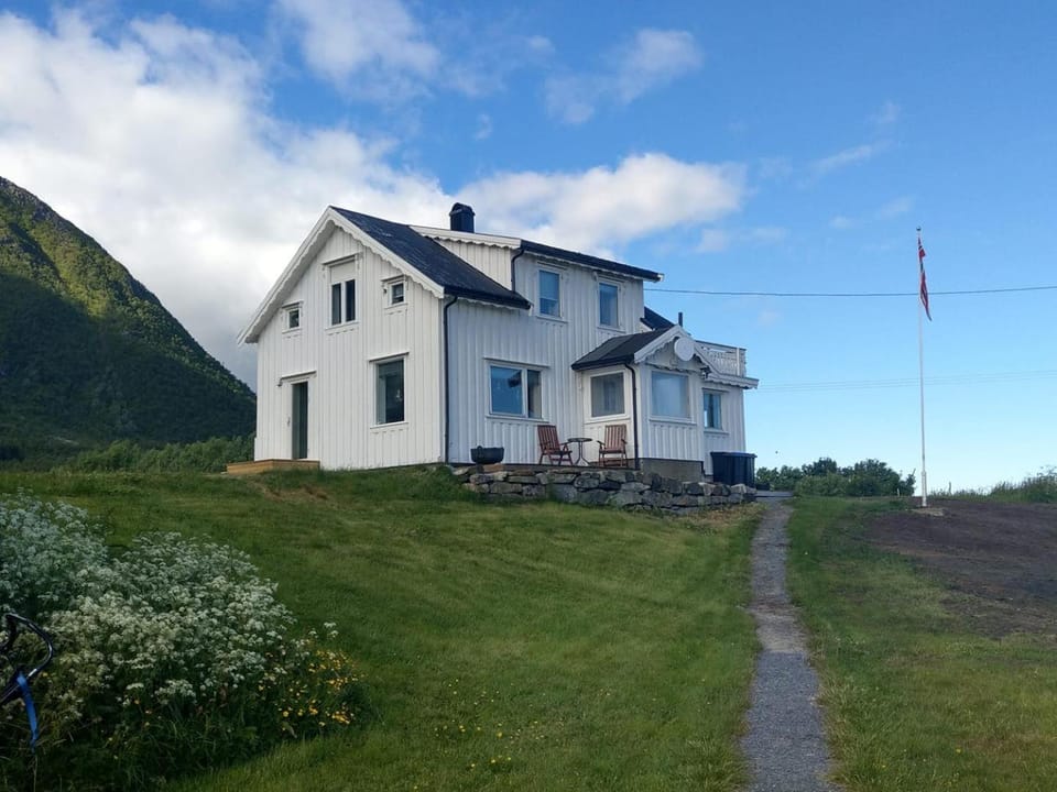 This Old House - Check in Breathe out House in Lofoten