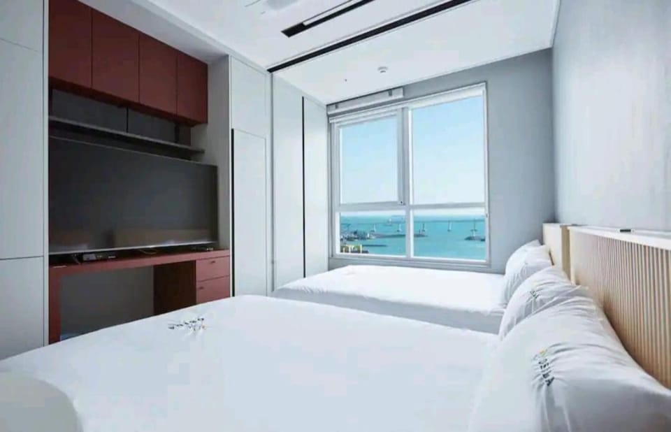 Brand New Residence with Family Apartment in Busan
