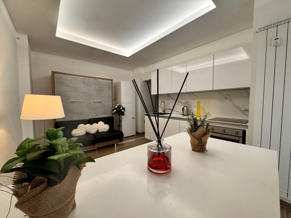 Kitchen or kitchenette, Living room, Dining area