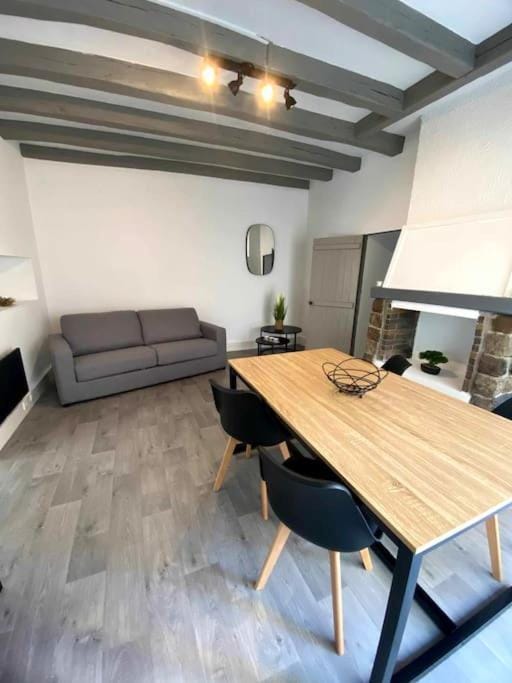 Maison Saint Florent Le Vieil House in Brittany
