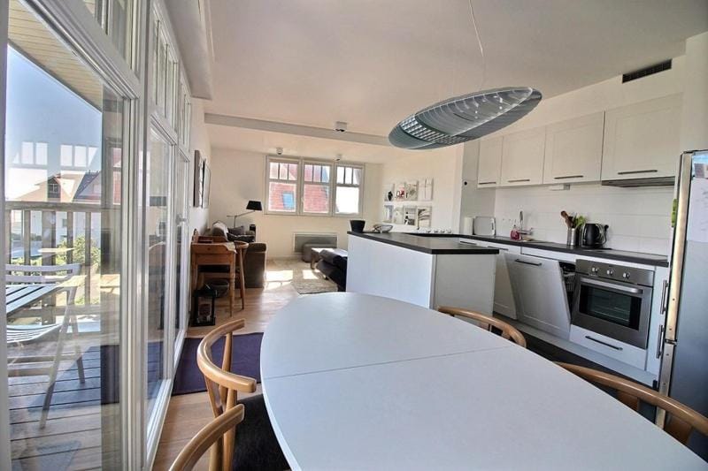 Annonce professionnelle. Appartement 2 chambres avec terrasse Sud, à 50m de la plage, pour 4 à 5 personnes Apartment in Hauts-de-France