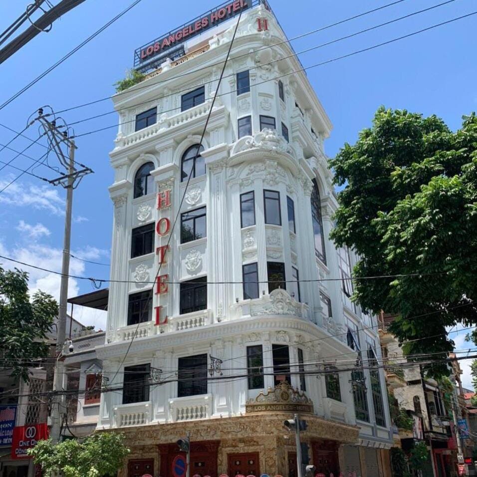 Property building, Day
