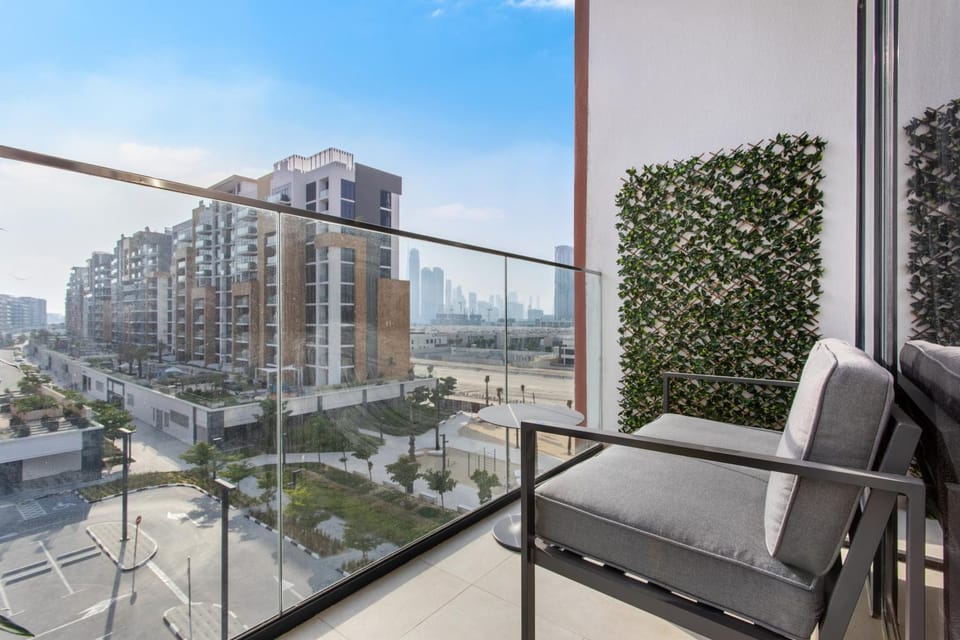 Elegant 1BR Retreat in Riviera 36 Near Downtown Apartment in Dubai
